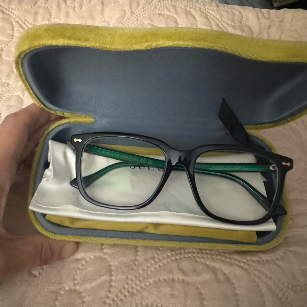 Gucci Mens Eyeglasses - Picture 3 of 8